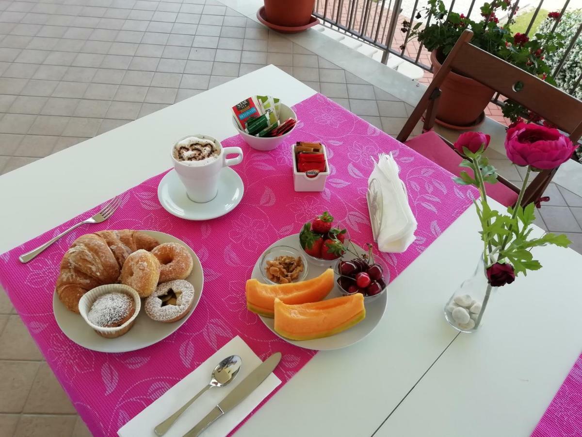 Bed and Breakfast Il Giardino Delle Zagare Fondi Exterior foto